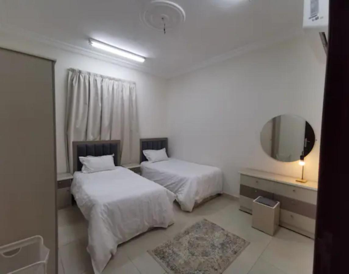 Luxurious Family 3 Bedroom Apartments 10 Mins Drive To Al-Masjid Nabawi - Nozol Noor 1 Medina Esterno foto