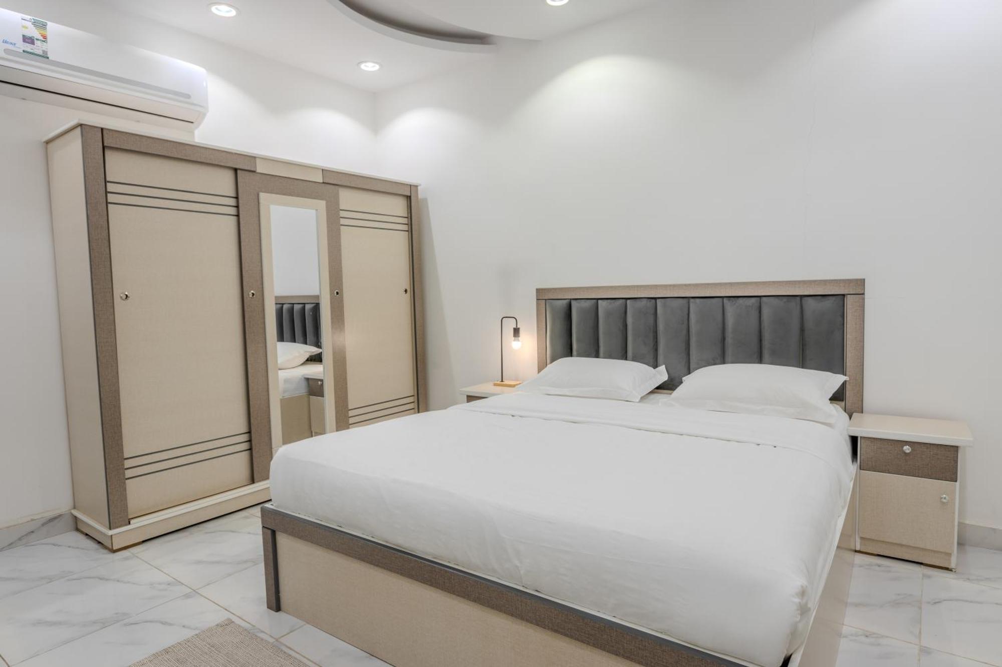 Luxurious Family 3 Bedroom Apartments 10 Mins Drive To Al-Masjid Nabawi - Nozol Noor 1 Medina Esterno foto