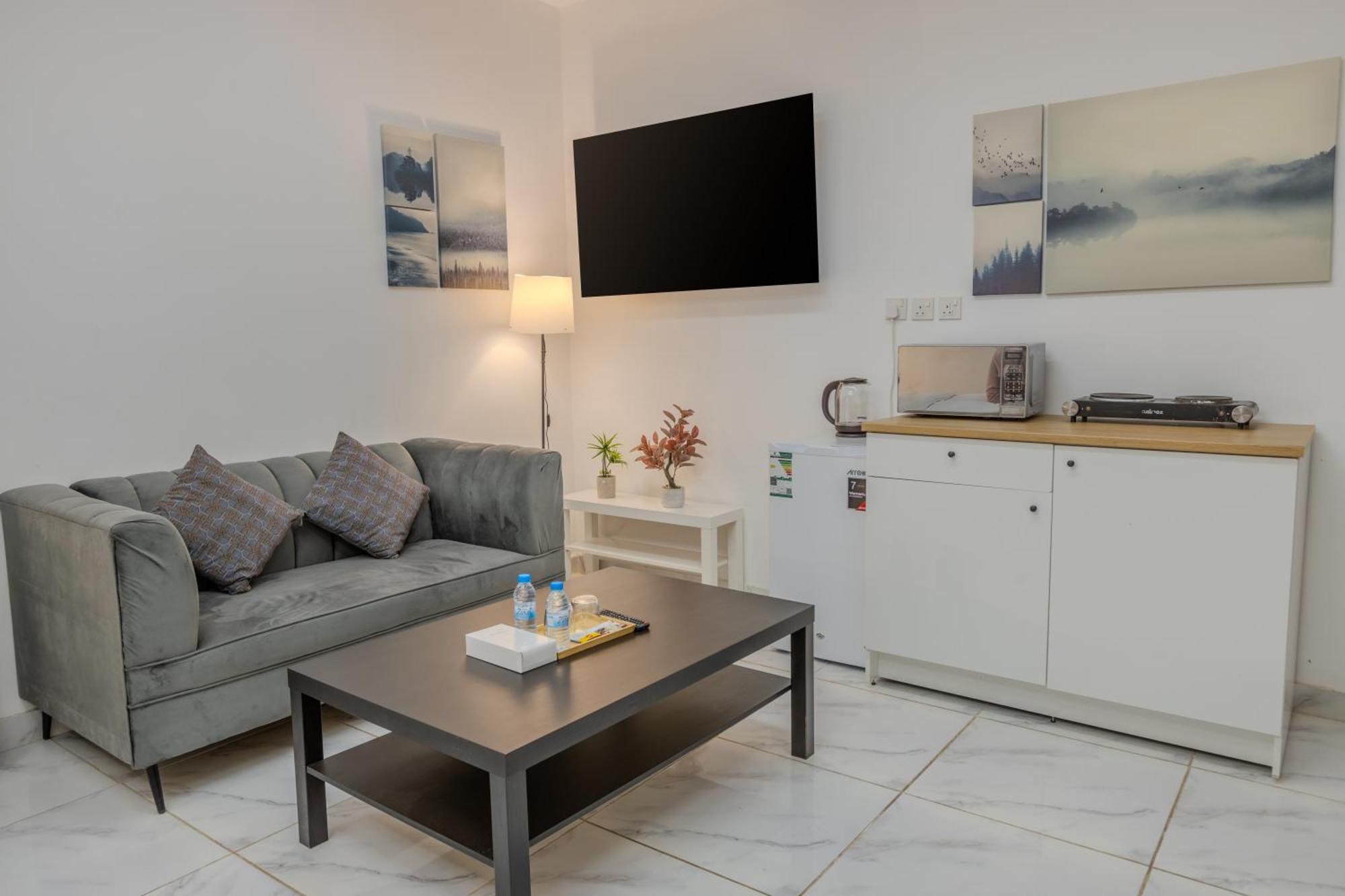 Luxurious Family 3 Bedroom Apartments 10 Mins Drive To Al-Masjid Nabawi - Nozol Noor 1 Medina Esterno foto