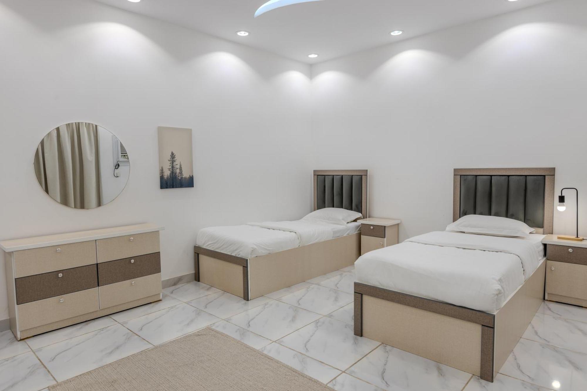 Luxurious Family 3 Bedroom Apartments 10 Mins Drive To Al-Masjid Nabawi - Nozol Noor 1 Medina Esterno foto