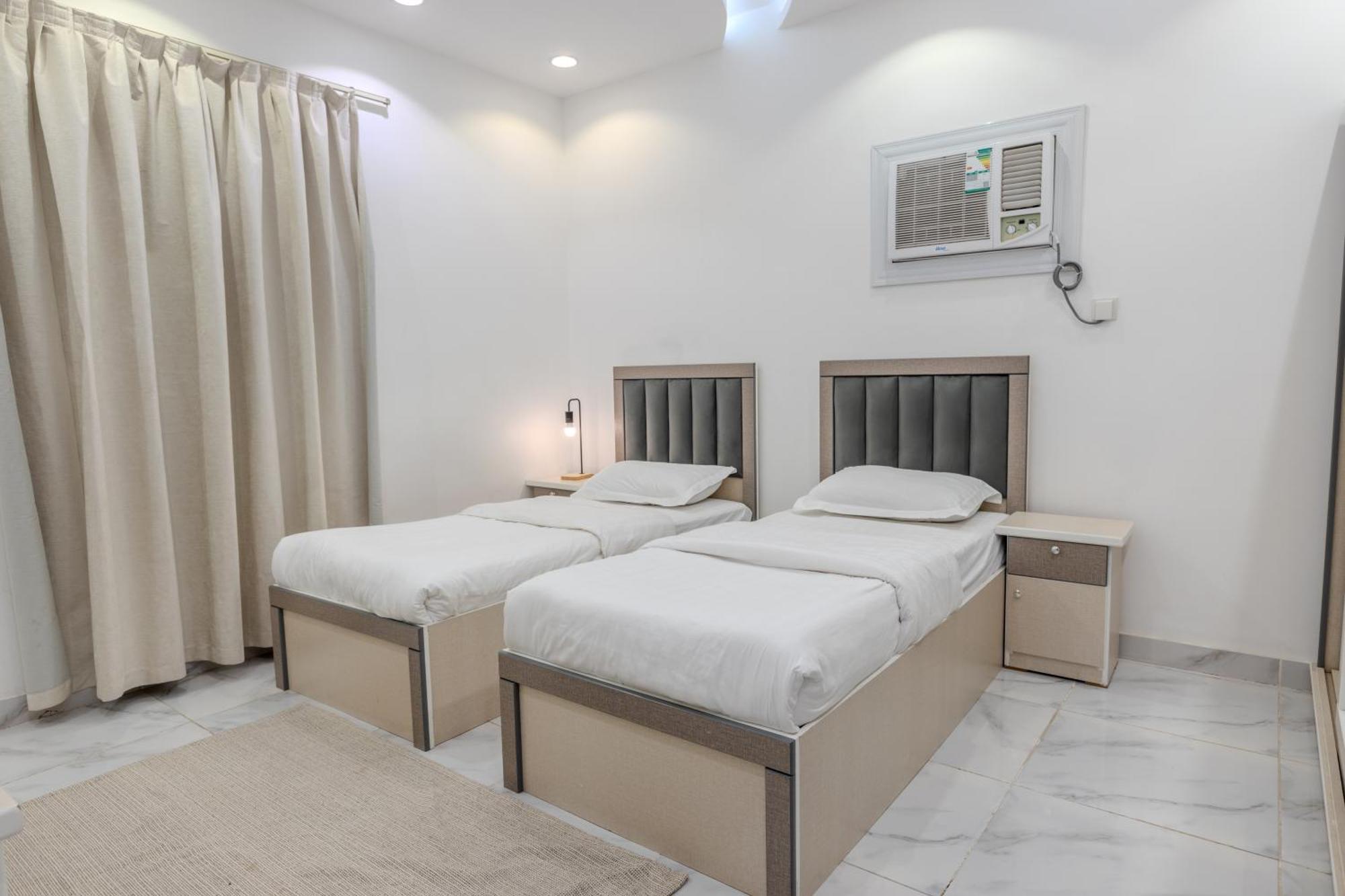 Luxurious Family 3 Bedroom Apartments 10 Mins Drive To Al-Masjid Nabawi - Nozol Noor 1 Medina Esterno foto